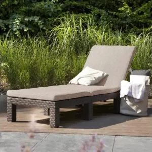 Keter Sonnenliege mit Auflage Daytona Braun mit weichem Fleece - HaustierPro