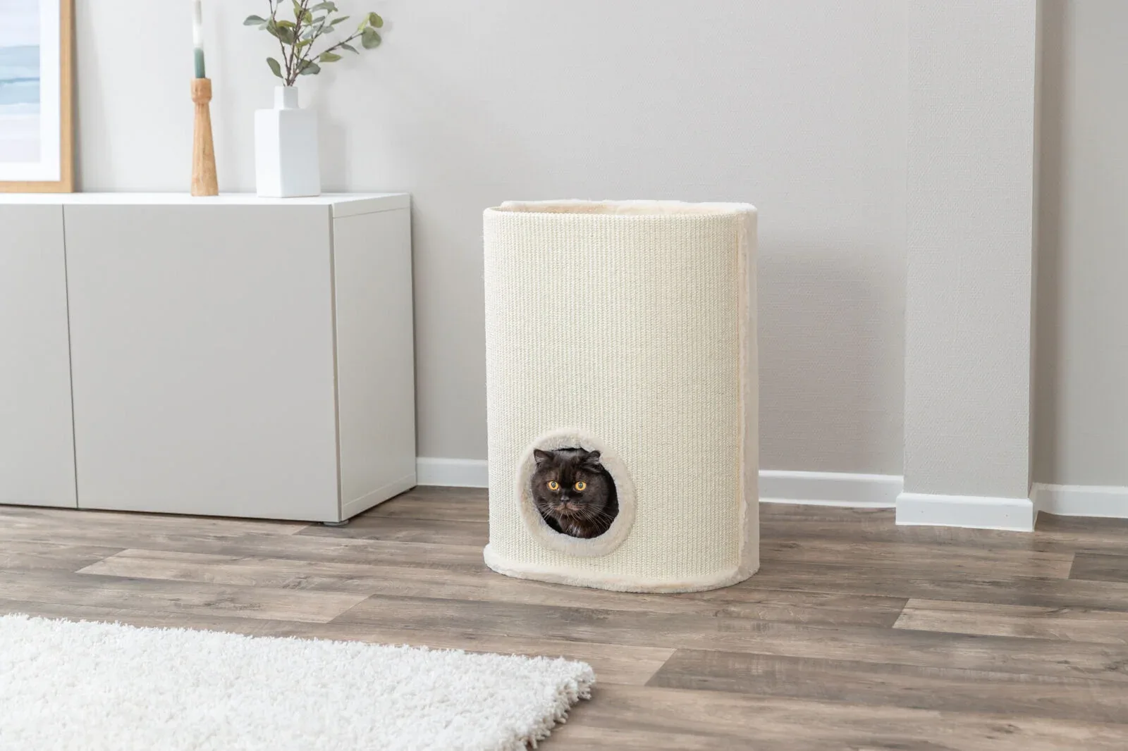 TRIXIE Cat Tower Arina – Luxuriöser Kratzbaum mit Höhle & Sisal für Katzen - Image 2