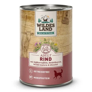 Wildes Land Hund Rind mit Süßkartoffel, Heidelbeeren, Wildkräutern und Distelöl